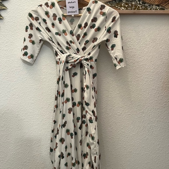 Mother Bee Maternity Dresses & Skirts - Mother Bee Maternity Nursing Knee Length Wrap Dress with Adjustable Belt